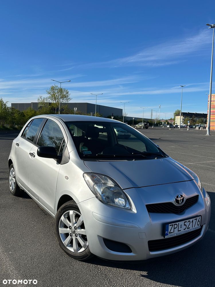 Toyota Yaris 1.33 VVT-i Sol - 1