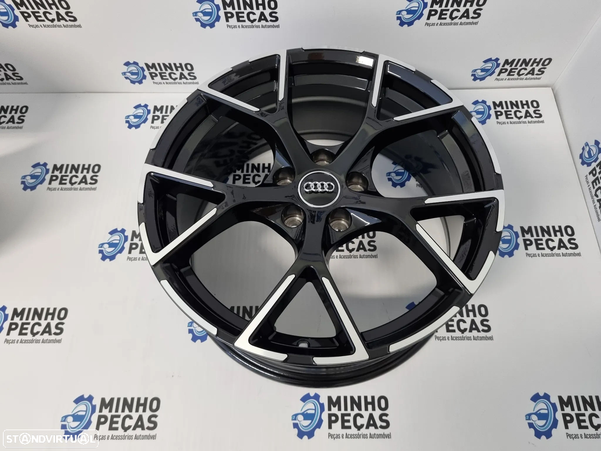 Jantes Audi Novo RS3 8Y em 18 - 7