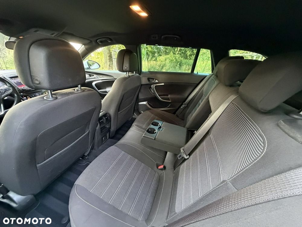 Opel Insignia - 25