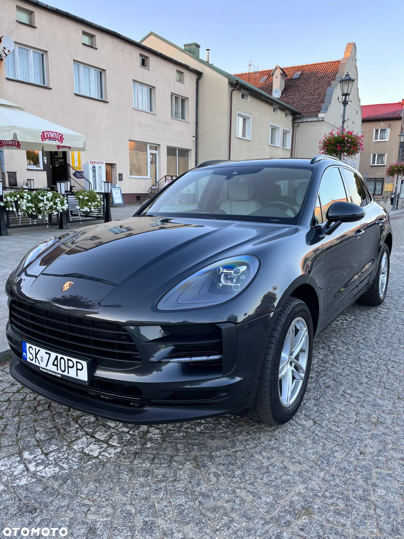 Porsche Macan Standard - 2