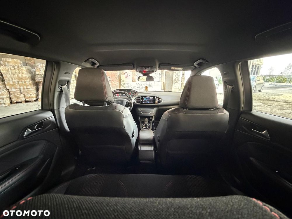 Peugeot 308 BlueHDi 130 EAT8 Stop & Start Allure - 29