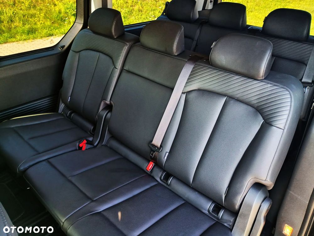 Hyundai Staria 1.6 T-GDI HEV Smart VIP - 17