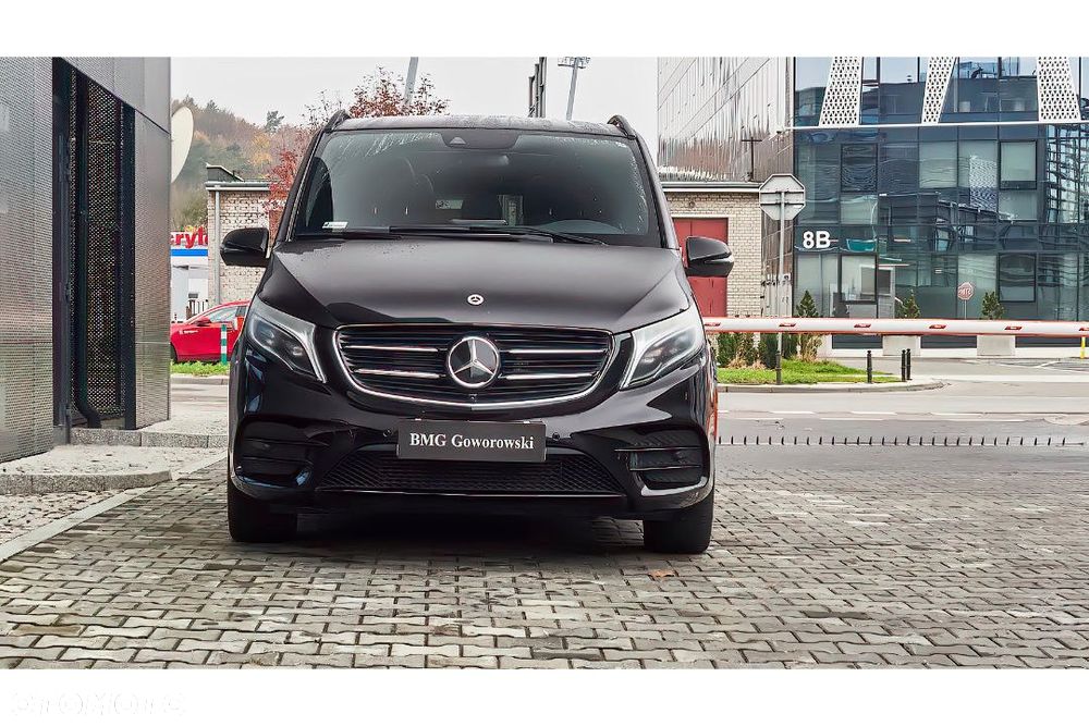 Mercedes-Benz Klasa V - 2