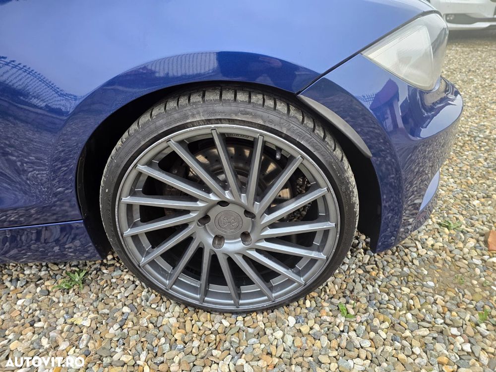 BMW Seria 1 123d - 12