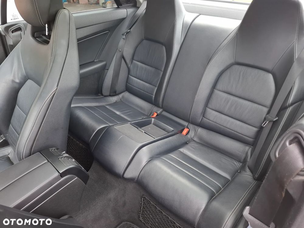 Mercedes-Benz Klasa E - 19