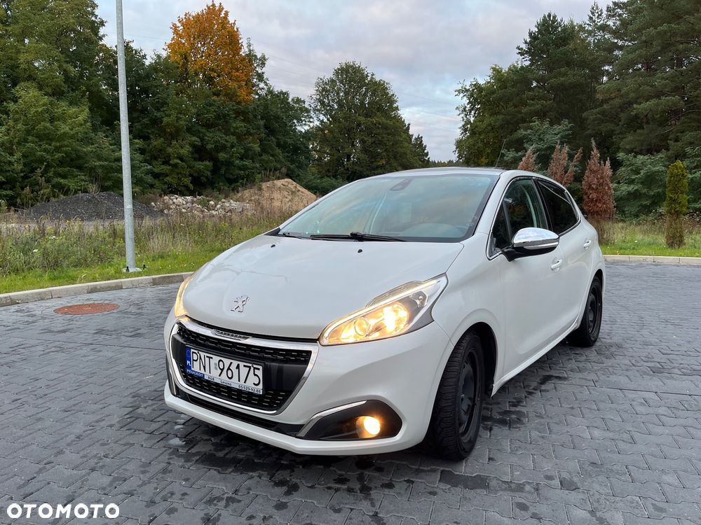 Peugeot 208 1.2 PureTech Allure S&S - 1