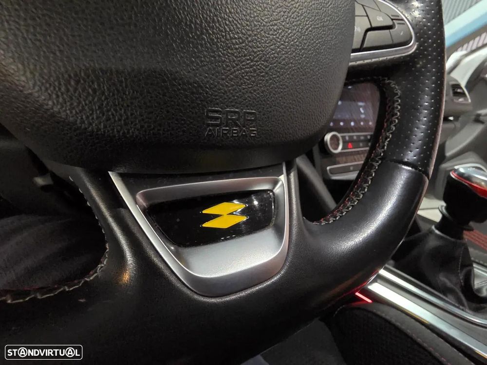 Renault Mégane Sport Tourer 1.5 Blue dCi R.S. Line — fotografia 33