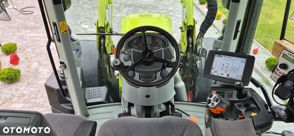 Claas Arion 620 - 22