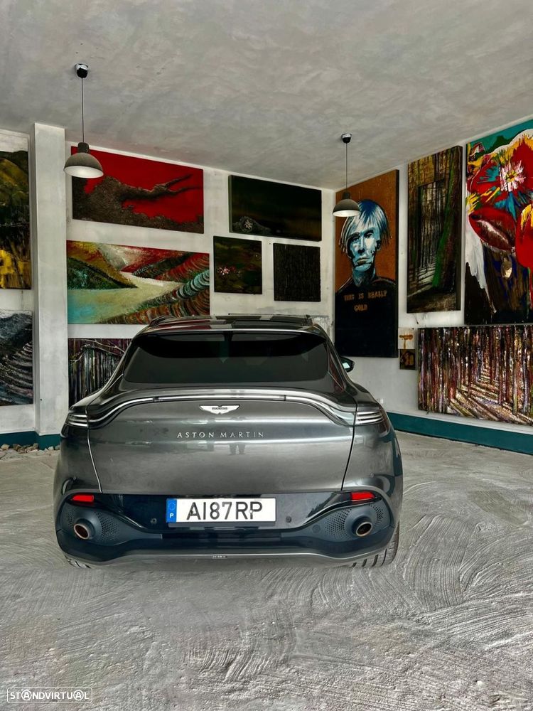Aston Martin DBX 4.0 Twin-Turbo V8 - 4