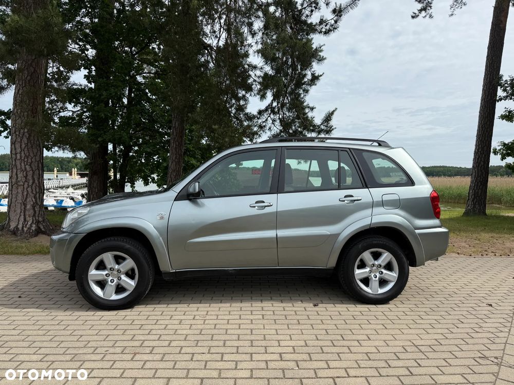 Toyota RAV4 - 11