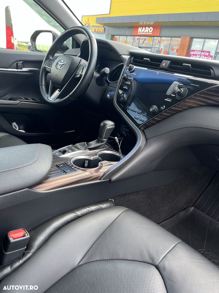 Toyota Camry 2.5 Exclusive - 5