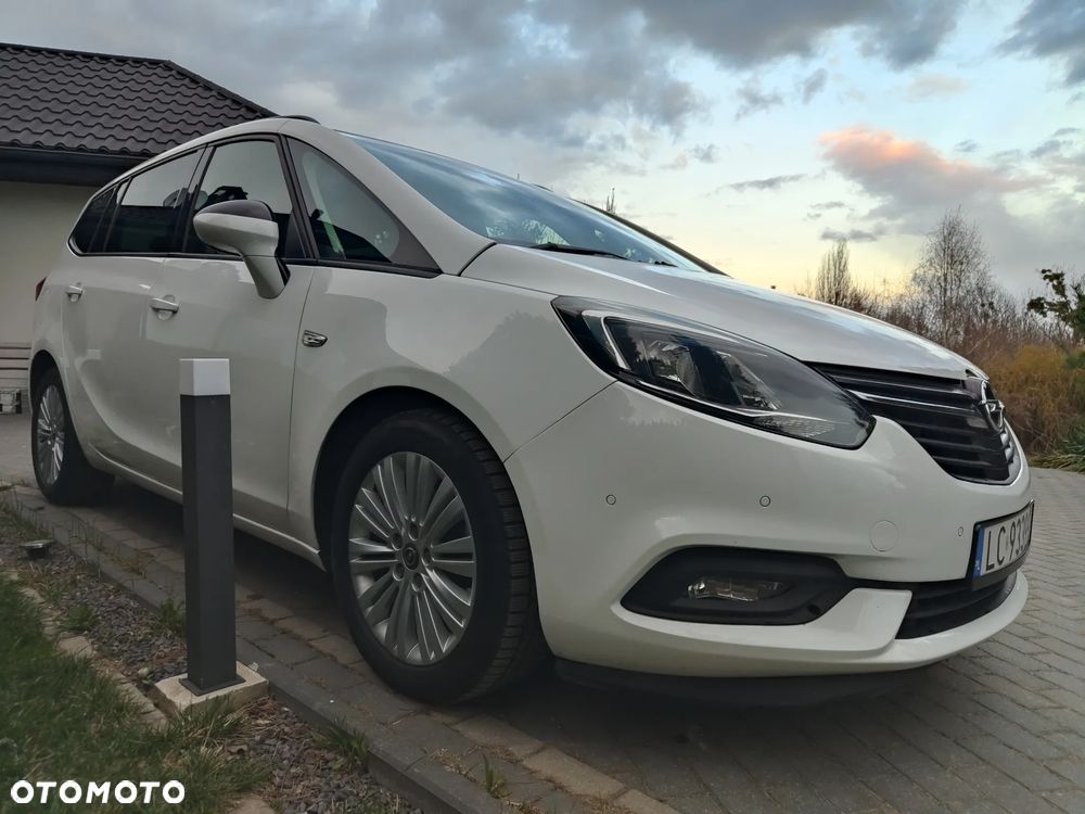 Opel Zafira 2.0 D (CDTI) Automatik Edition - 4