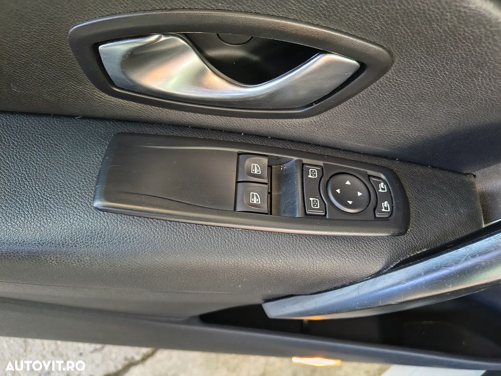 Renault Megane - 12