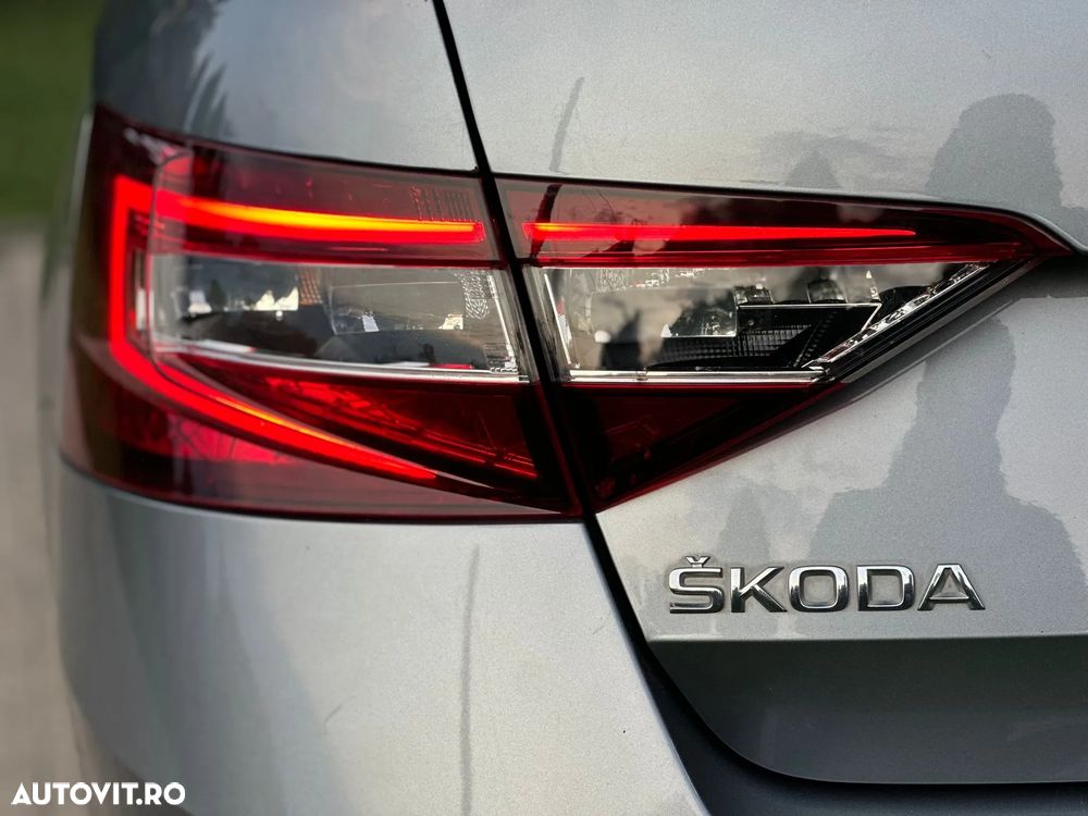 Skoda Superb 2.0 TDI DSG Style - 26