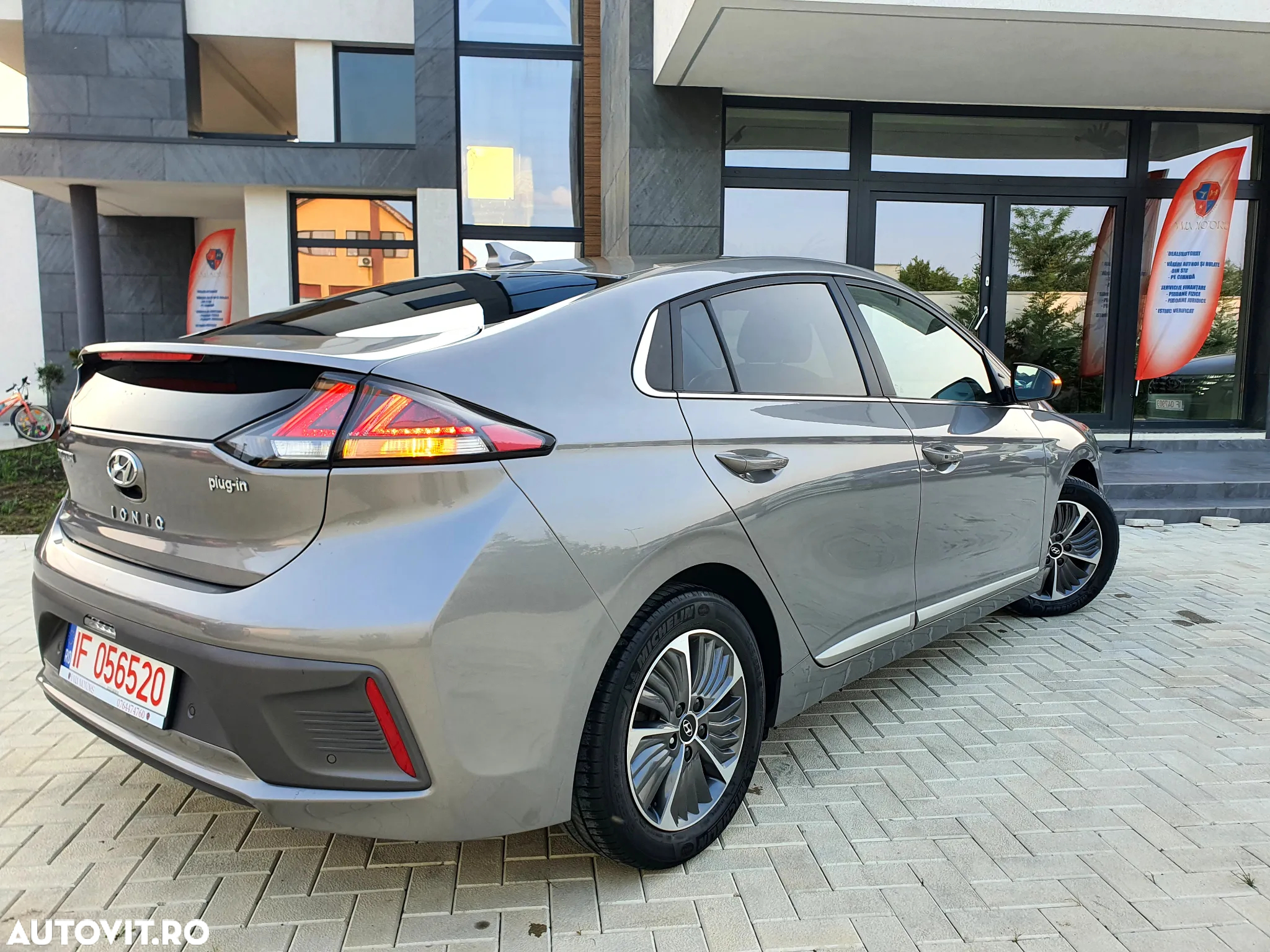 Hyundai IONIQ Plug-in-Hybrid 1.6 GDI Style - 7