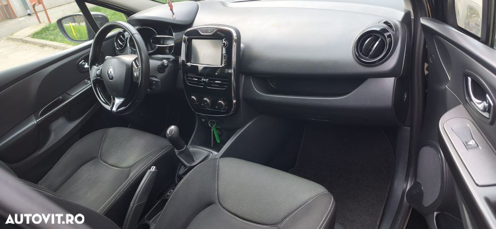 Renault Clio - 7