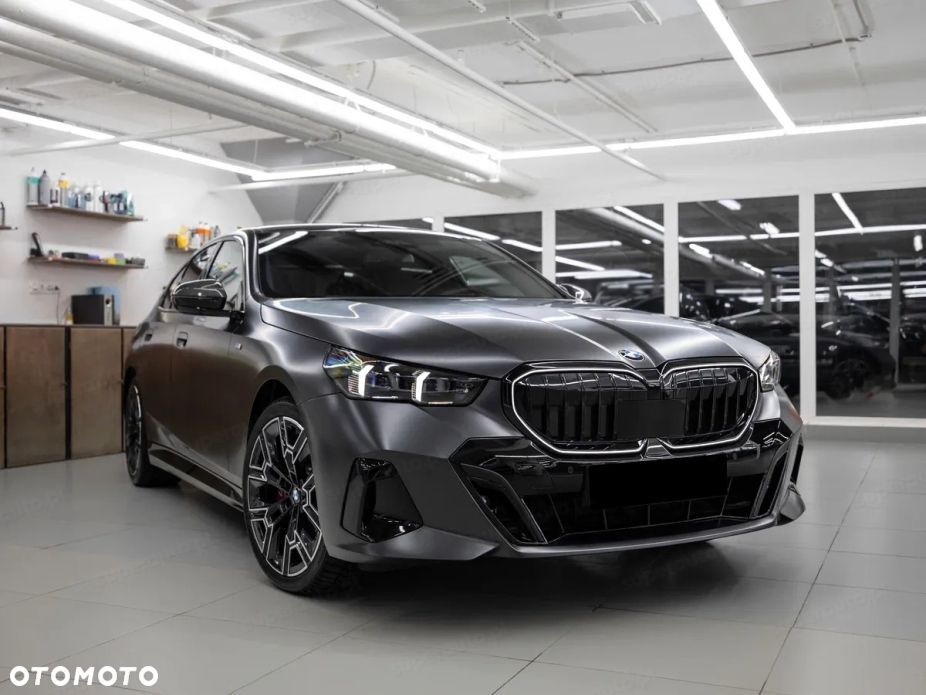 BMW Seria 5 540d xDrive mHEV M Sport - 5