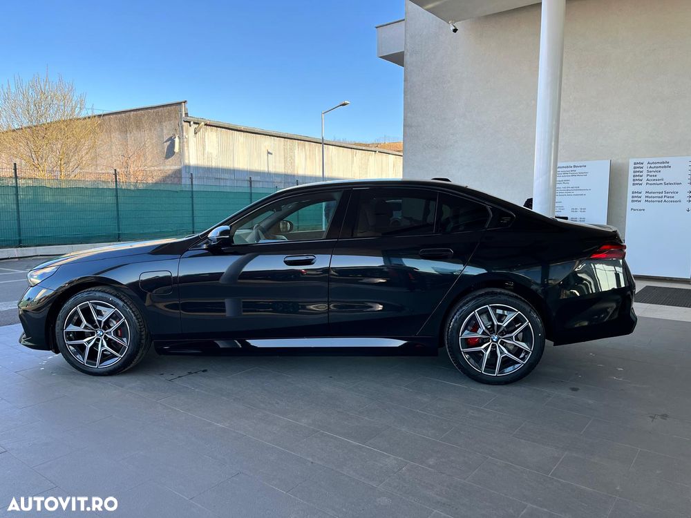 BMW Seria 5 530e xDrive Aut. - 3