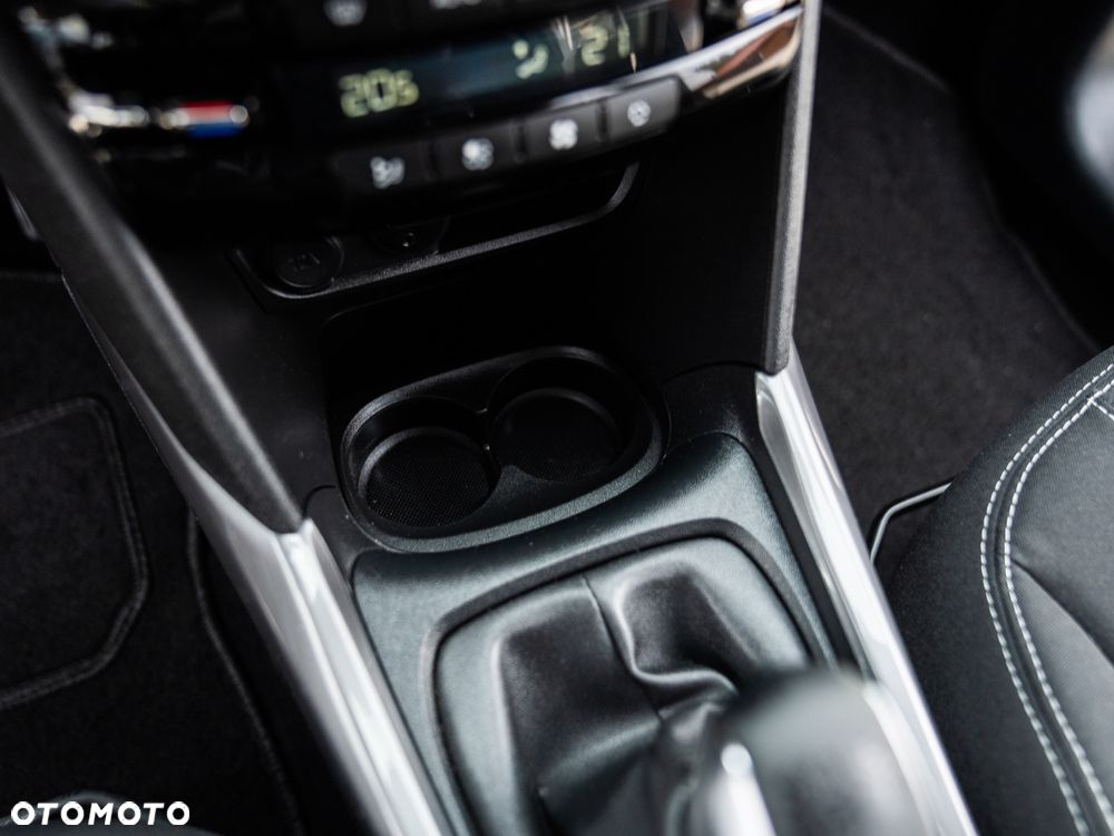 Peugeot 2008 1.2 Pure Tech Active - 30