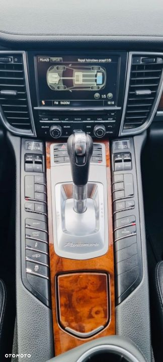 Porsche Panamera S Hybrid - 13