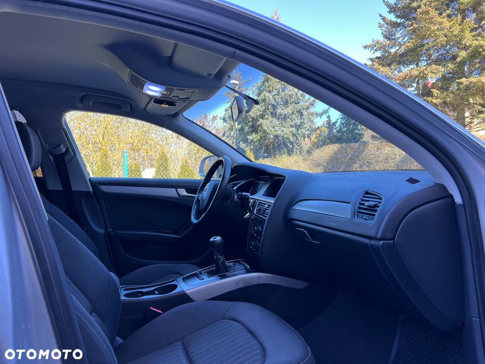 Audi A4 Avant 2.0 TDI DPF Attraction - 23