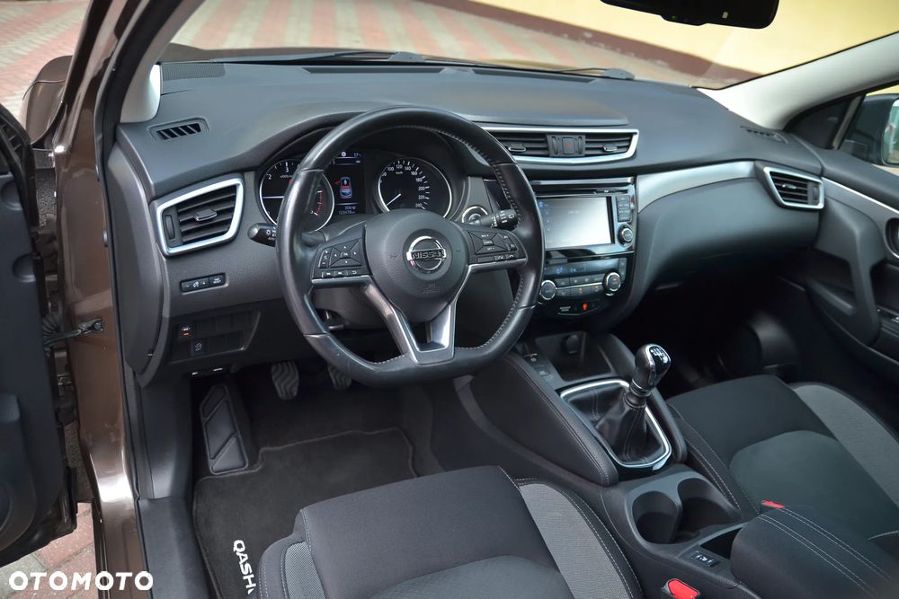 Nissan Qashqai 1.6 DCi N-Connecta EU6 - 18