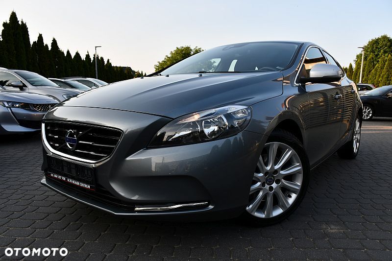 Volvo V40 T3 Momentum - 2