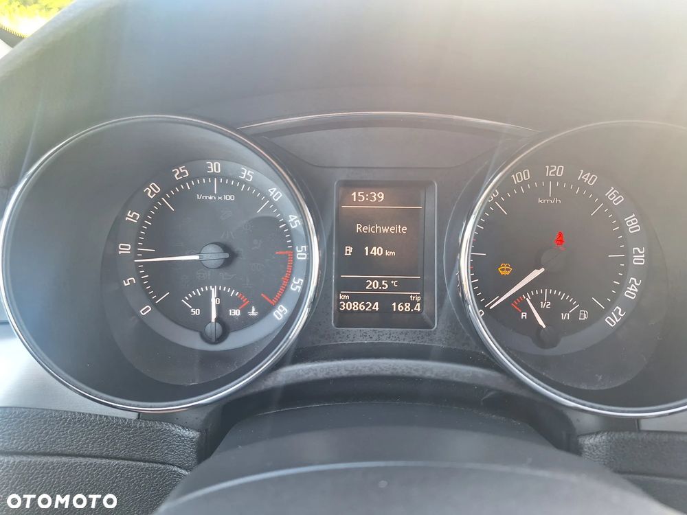 Skoda Superb 2.0 TDI Exclusive - 21
