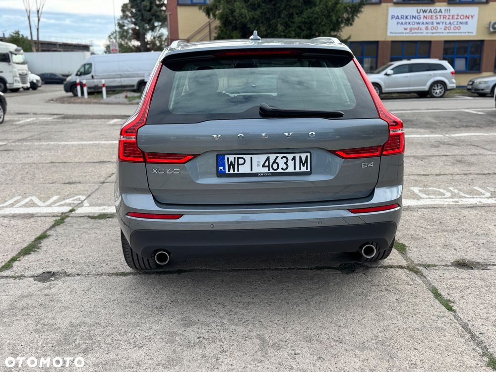 Volvo XC 60 B4 B Geartronic Momentum Pro - 3