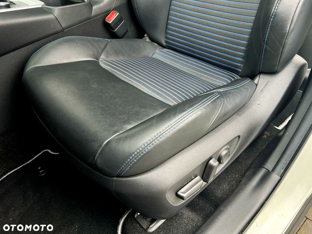 Toyota RAV4 2.5 Hybrid Selection 4x4 - 15