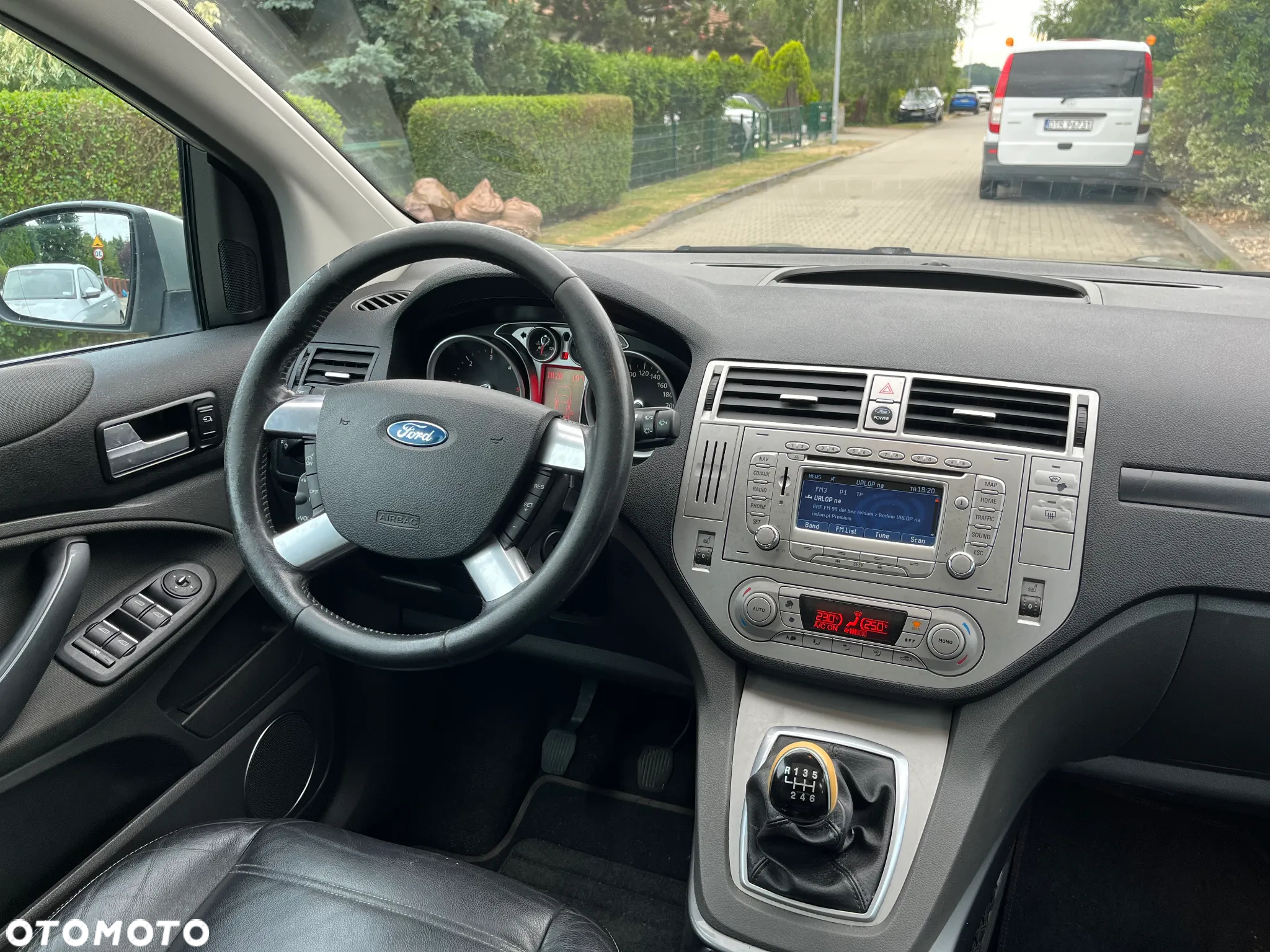 Ford Kuga 2.0 TDCi Titanium - 10
