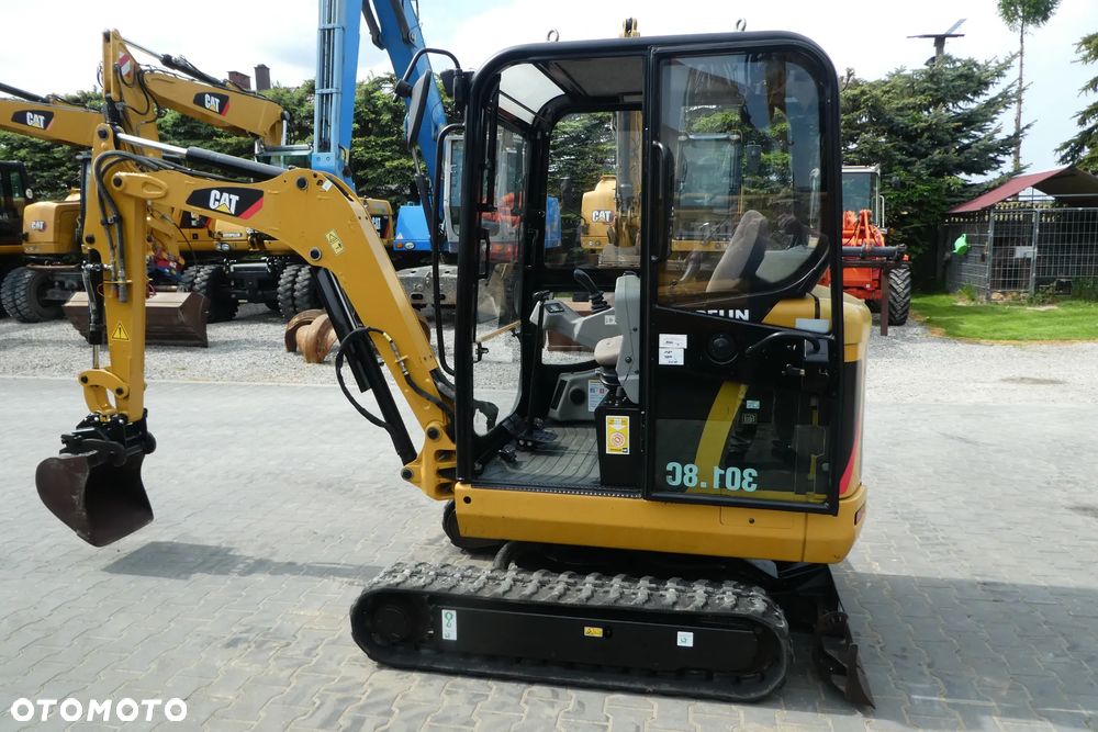 Caterpillar 301,8C PODWOZIE ROSUWANE - 24