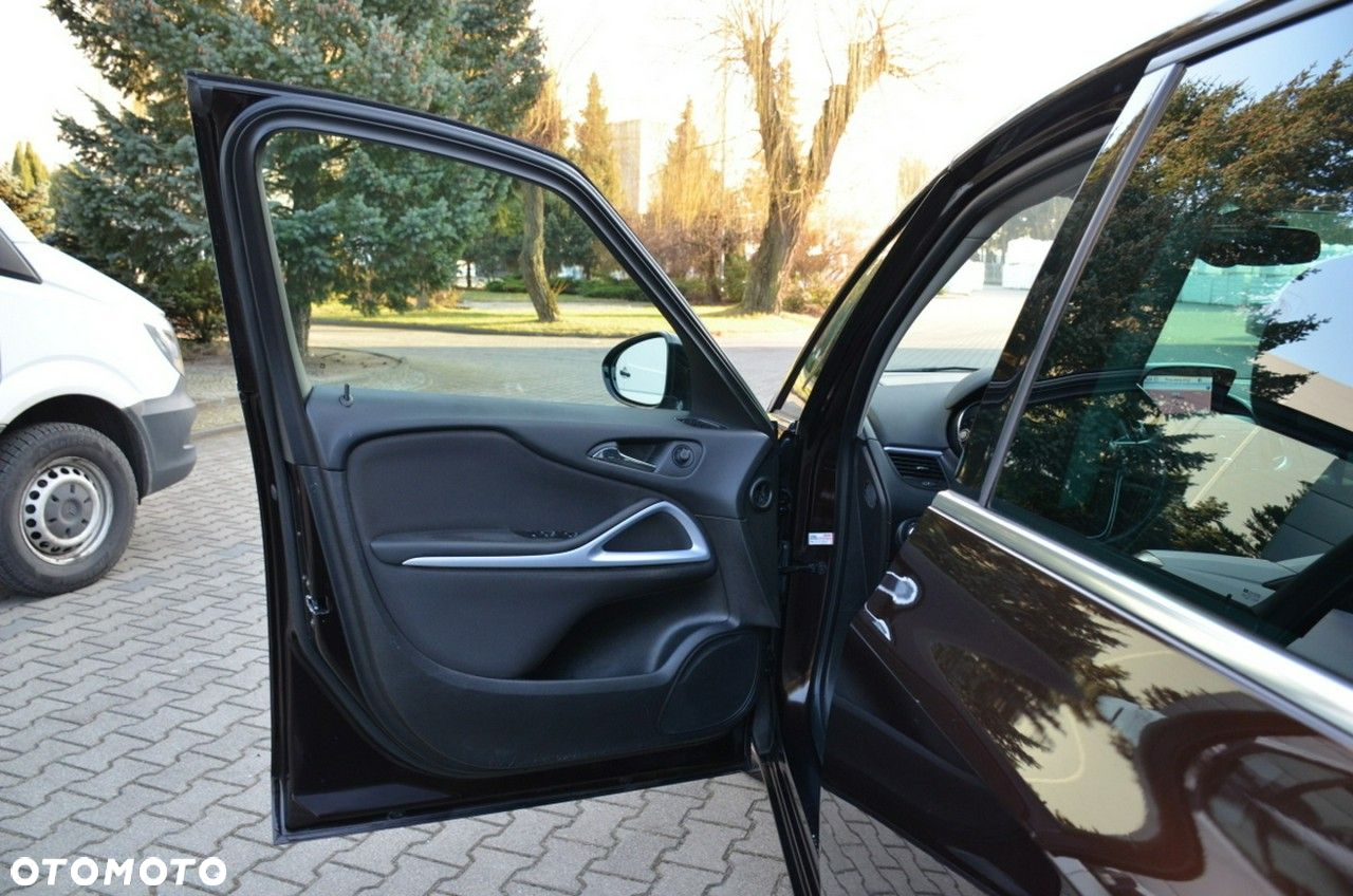 Opel Zafira - 17