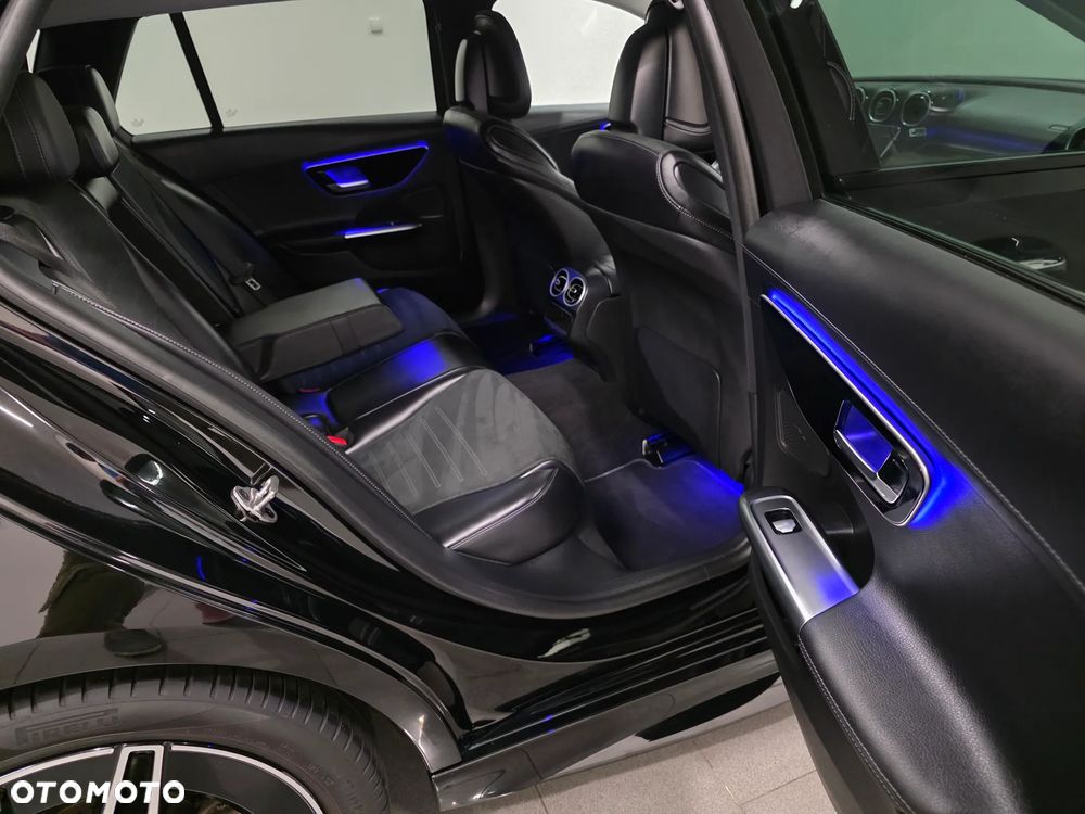 Mercedes-Benz Klasa C 220 d 9G-TRONIC - 33