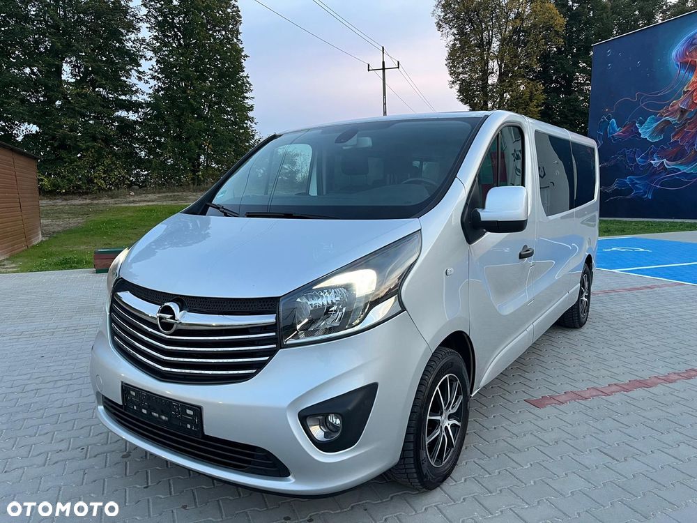 Opel Vivaro - 1