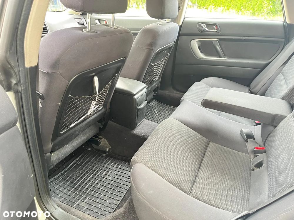 Subaru Outback - 7