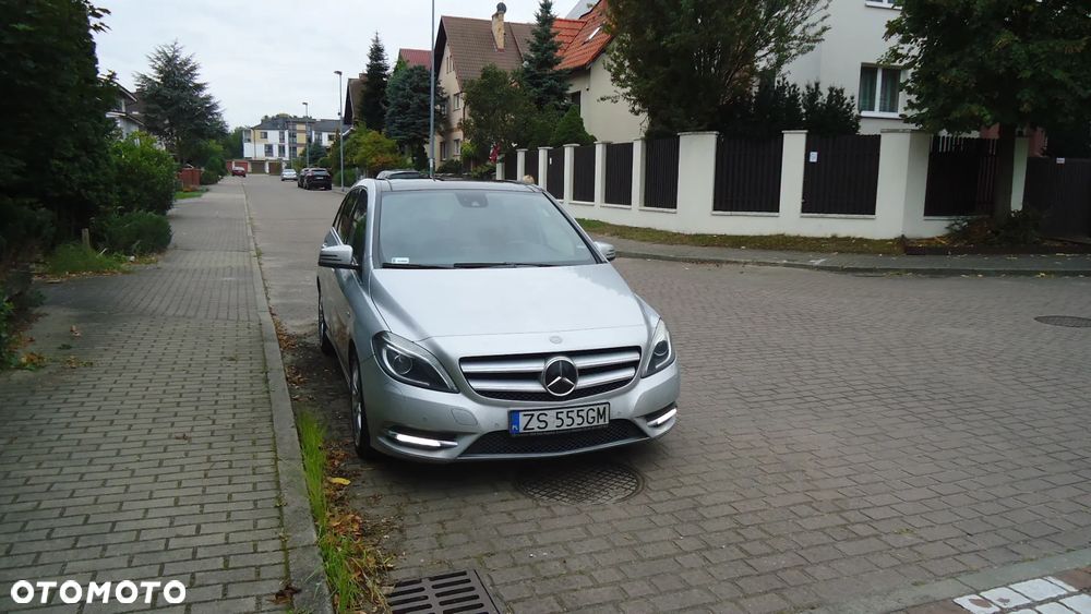 Mercedes-Benz Klasa B 200 CDI (BlueEFFICIENCY) - 8