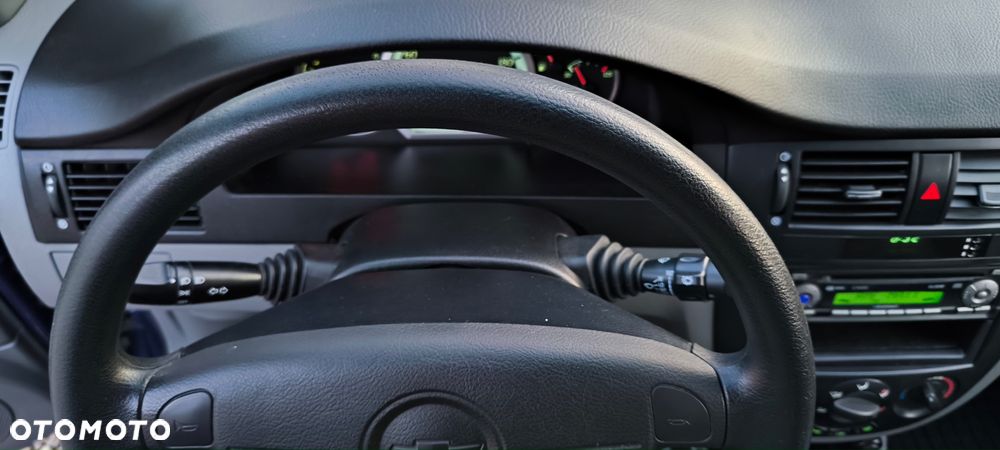 Chevrolet Nubira - 16