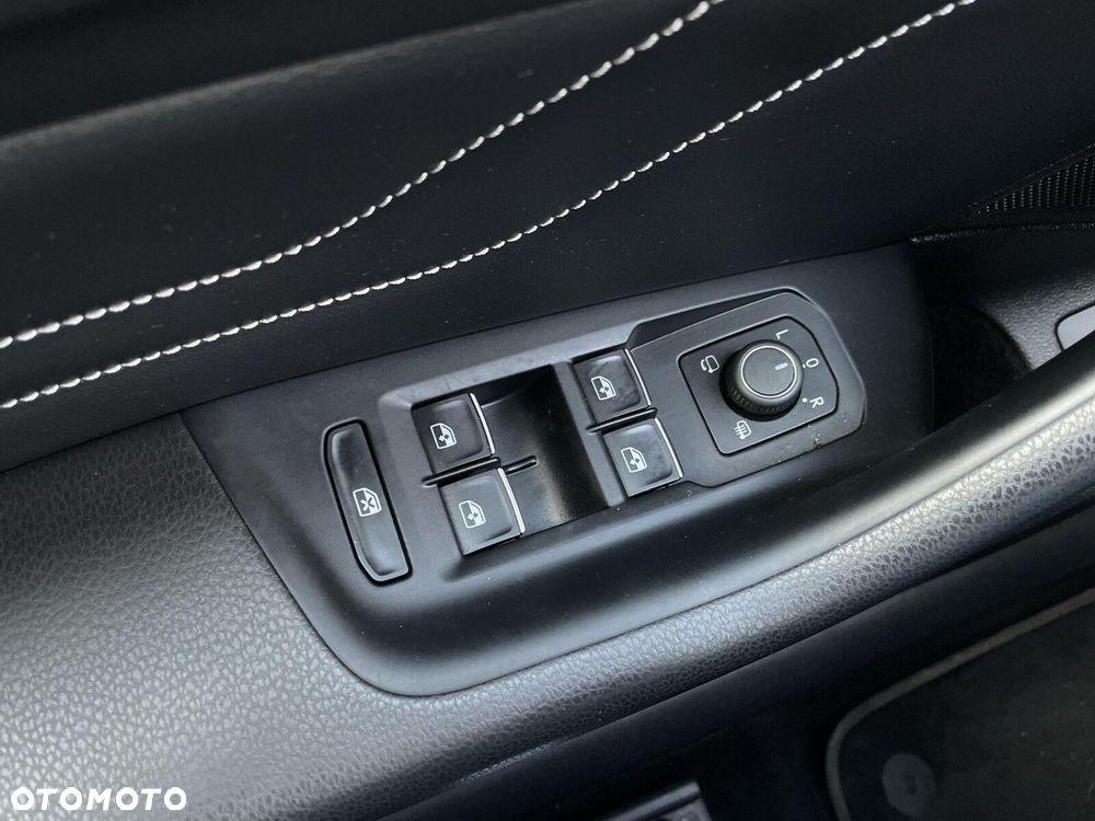 Volkswagen Passat 2.0 TSI 4Mot Elegance DSG - 31