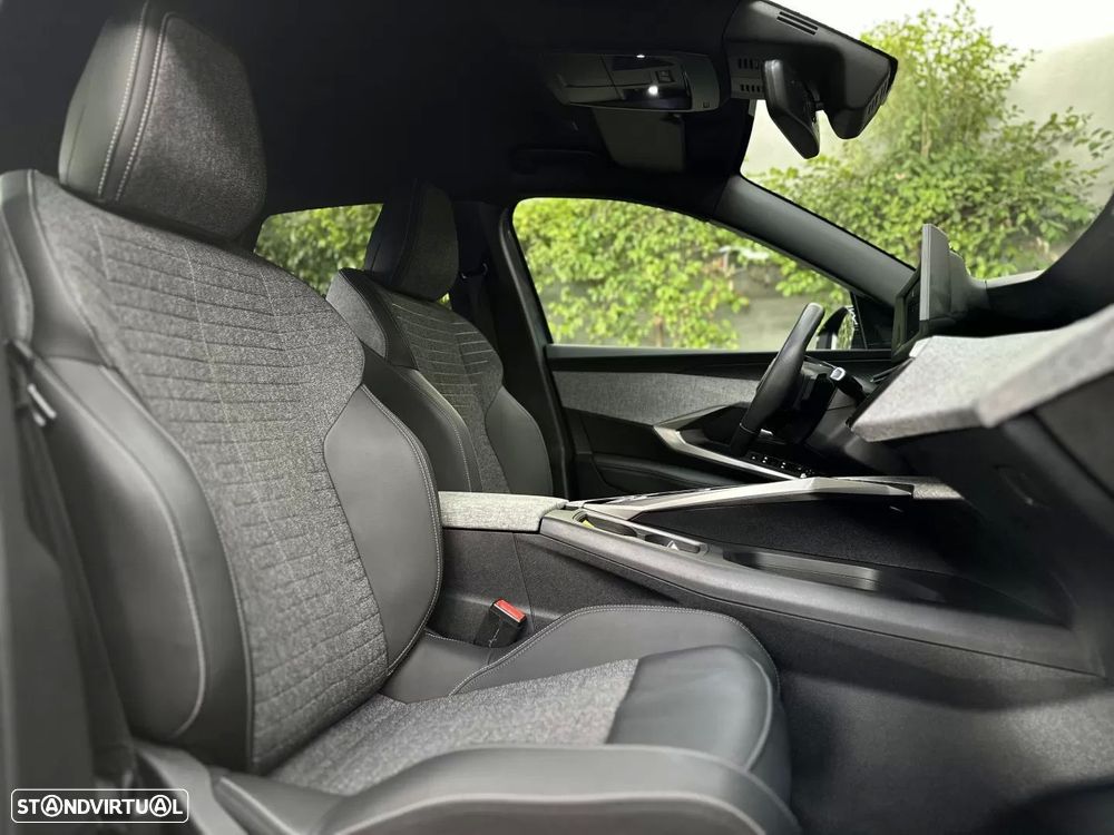 Peugeot 3008 1.2 Hybrid Allure e-DCS6 - 17