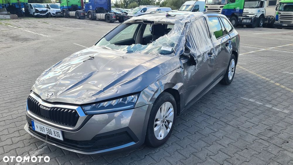 Skoda Octavia 2.0 TDI Ambition DSG - 1