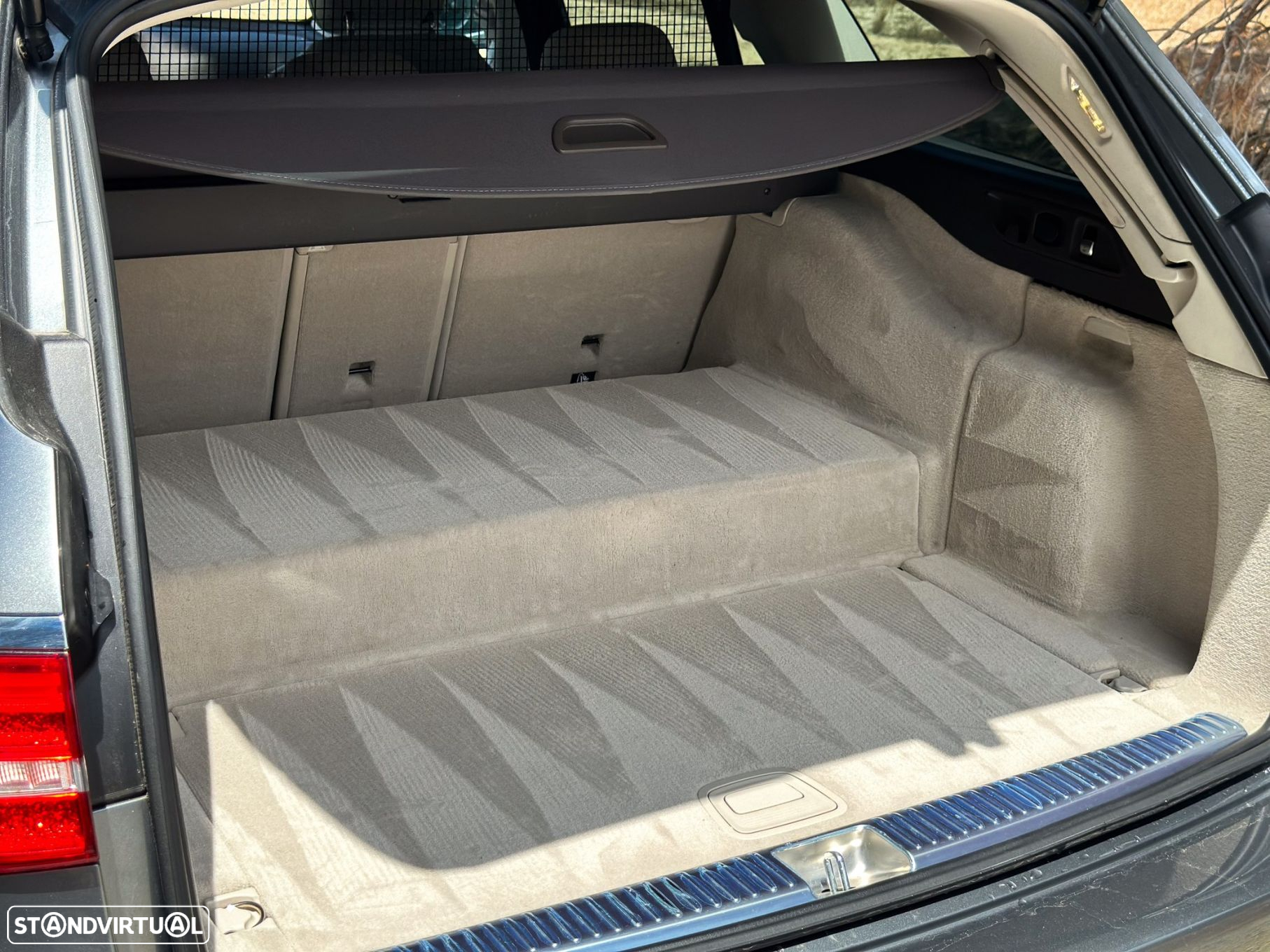 Mercedes-Benz E 300 - 38