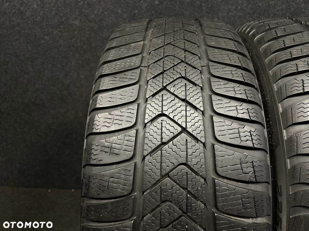 Opony zimowe Pirelli SottoZero 3 Winter 225/40/18 92V XL 2szt. Ładne! - 2