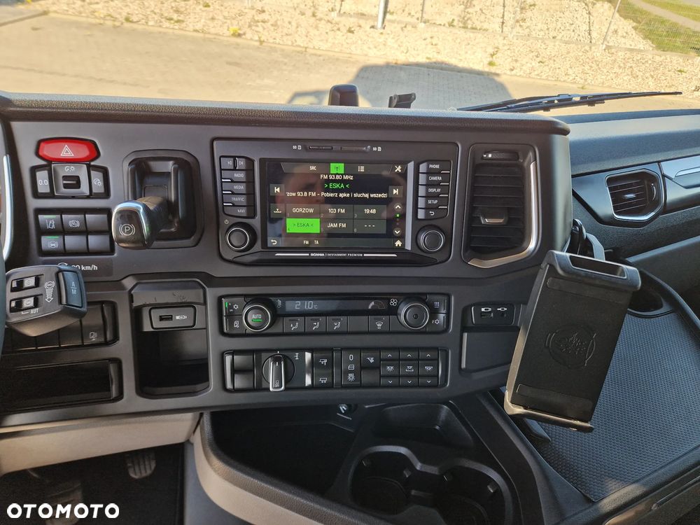 Scania S450/ BAKI 1500L/ ZAWIESZENIE PRZÓD I TYŁ  PODUCHY/ FULL LEDy/ KLIMA POSTOJOWA/ SERWIS NIEMCY - 27