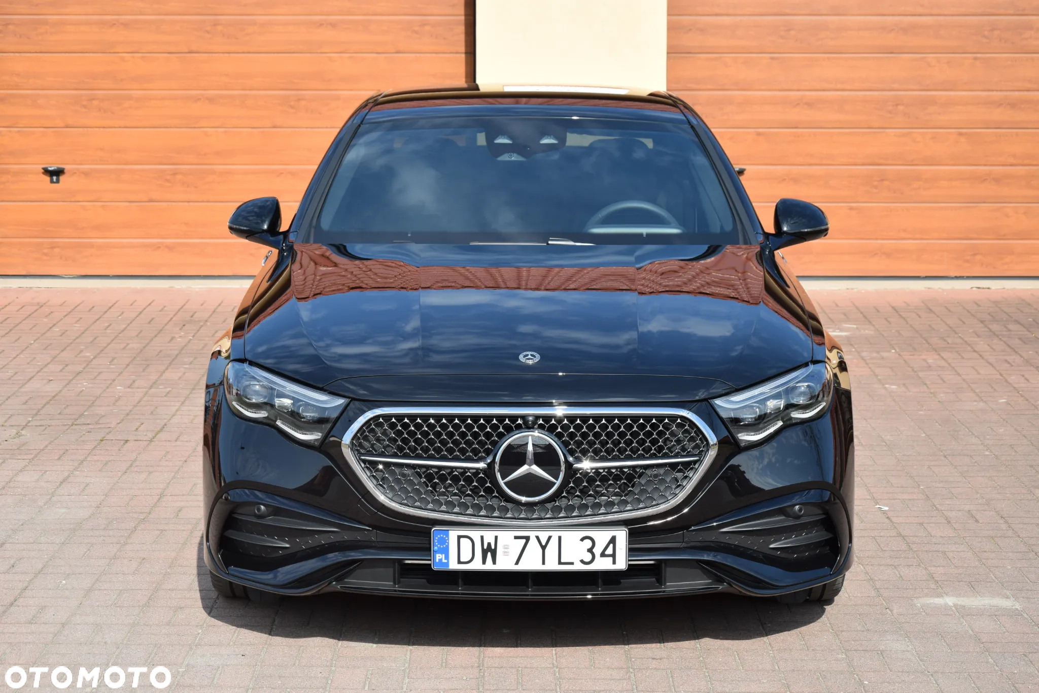 Mercedes-Benz Klasa E 220 d 4-Matic AMG/Avantgarde - 30