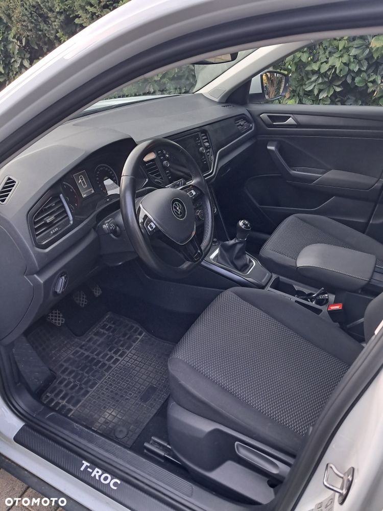 Volkswagen T-Roc - 6