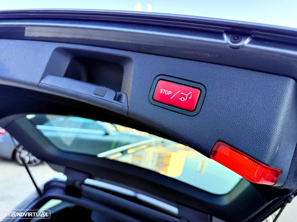 Mercedes-Benz E 250 BlueTEC Avantgarde Auto. - 41