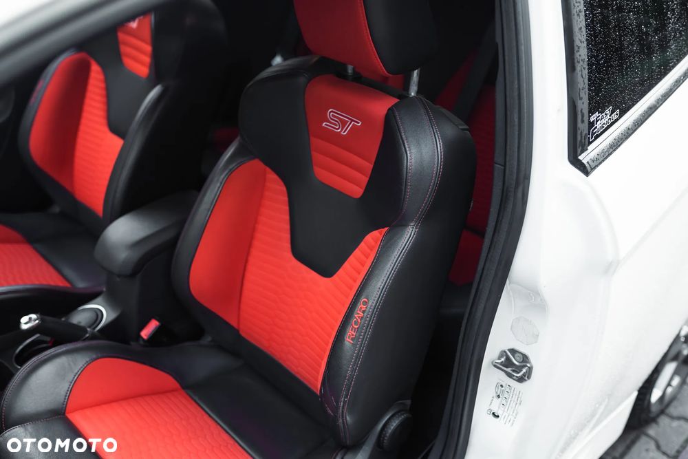 Ford Fiesta - 34