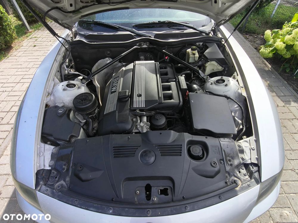BMW Z4 2.5i - 11