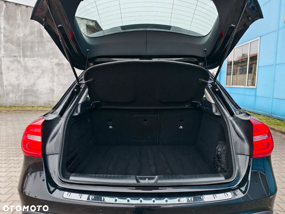 Mercedes-Benz GLA 200 Edition 1 - 17